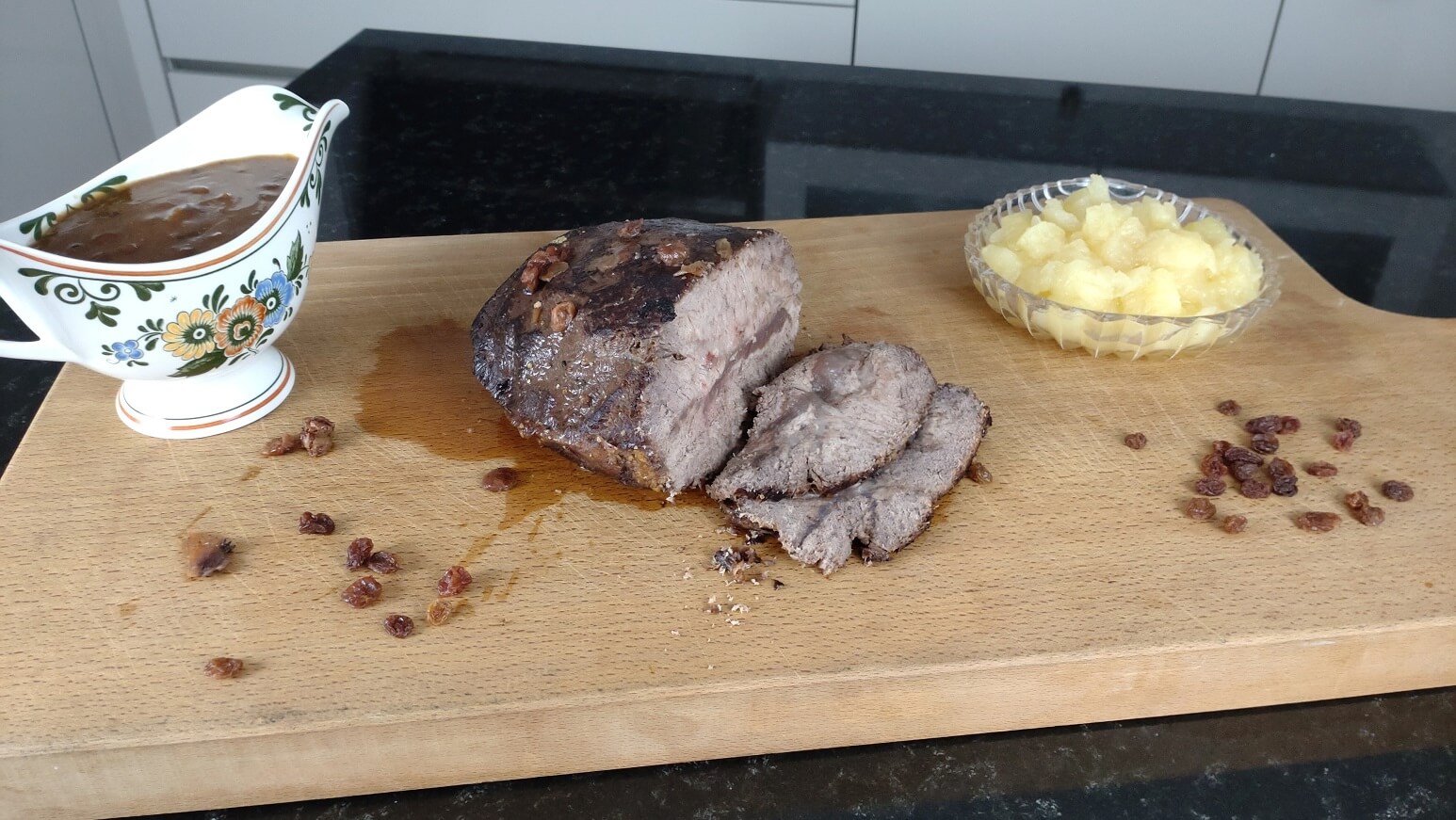 REZEPT Rheinischer Sauerbraten | Historische Romane und Rezepte